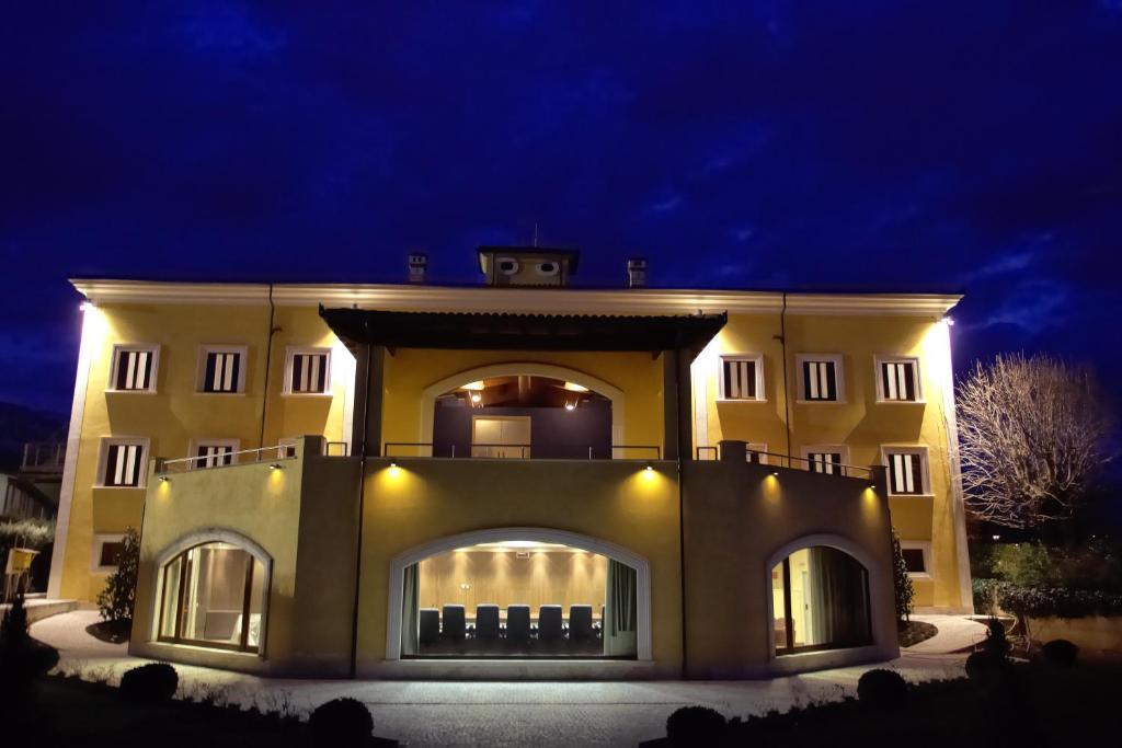 La Dimora Del Baco Hotel Л'Акуила Экстерьер фото